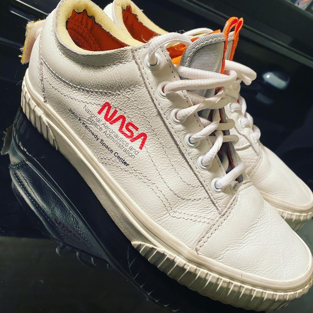 Vans x NASA Space Voyagers 2016 Collab Women’s 7.5